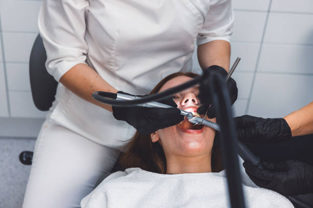 Best Emergency Dental Care for Broken or Chipped Teeth in Edina, MN